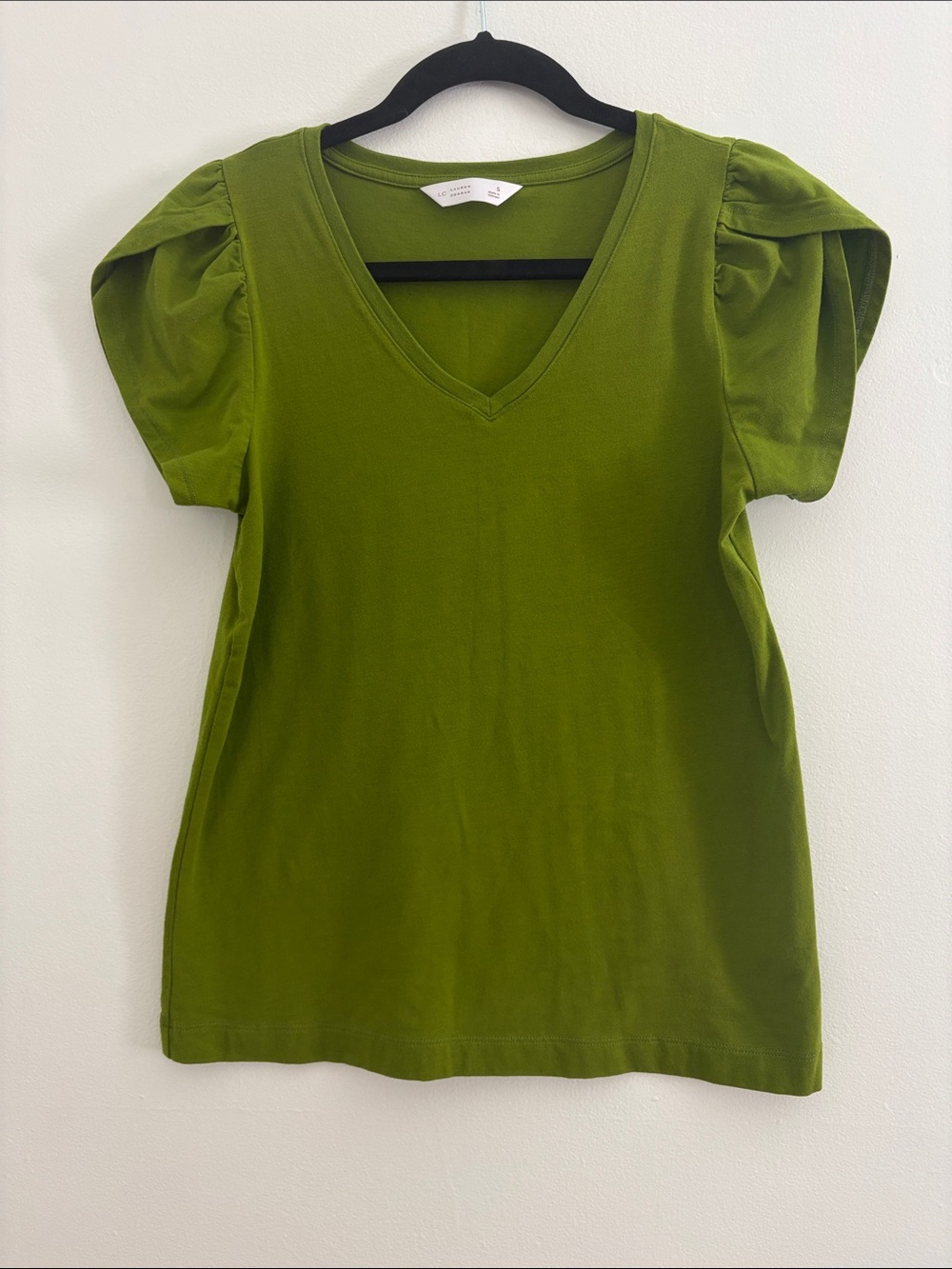 Lauren Conrad V- Neck Olive Puff-Sleeve Tee